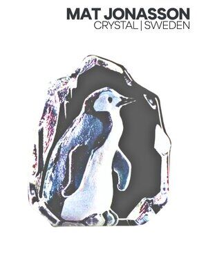 MATS JONASSON Mini Penguin Crystal Sculpture
